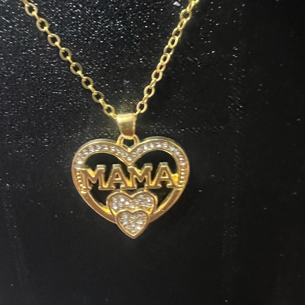 Gold Heart 'Mama' Pendant Necklace with clear crystals w 18 " chain